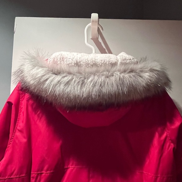 Columbia Size L, Lily Red Subtle Mountain Winter Parka with detachable fur, hood - Picture 5 of 6